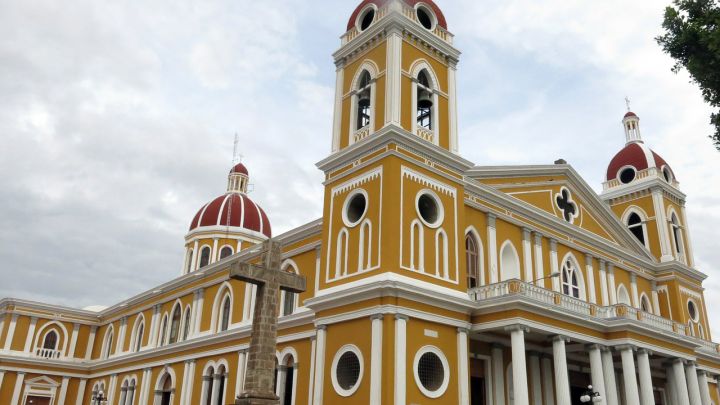 church-402750_1280.jpg